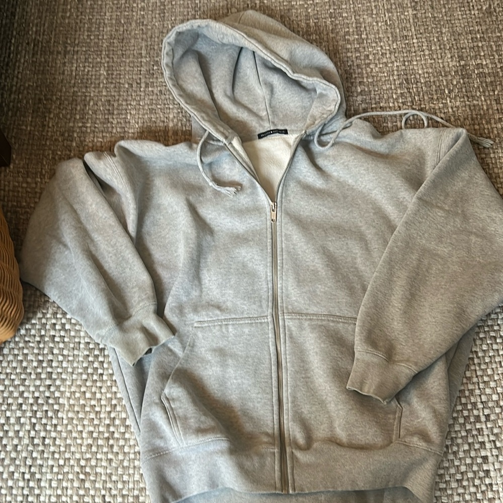 Brandy Melville Sweatshirt! Oversized! Like new!